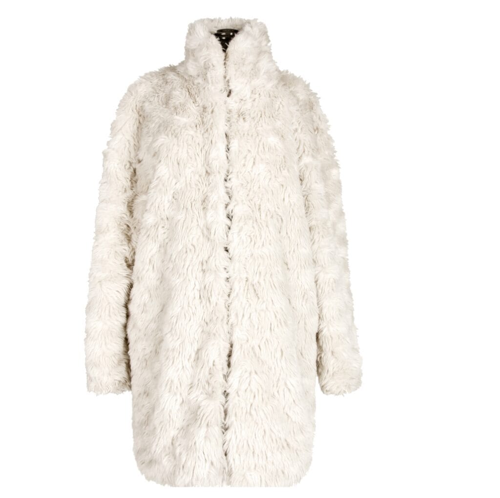 A long, plush white faux fur winter coat with a high collar, reaching below the knees and giving a luxurious, cozy appearance.