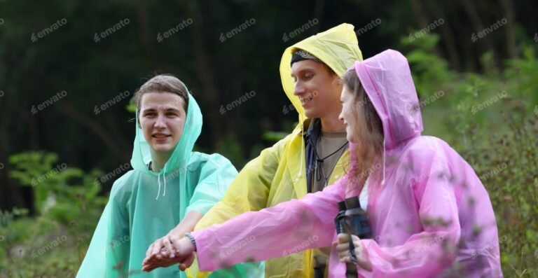 Cagoule Rain Jacket: Lightweight Protection for Wet Weather