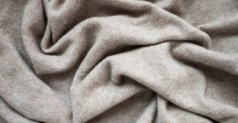 Knitted Grade A Cashmere Wool Fabric for Luxury Knitwear