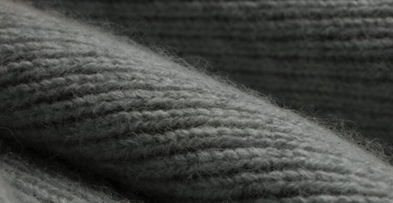 Knit Pure Cashmere Fabric: Luxury & Warmth Guide