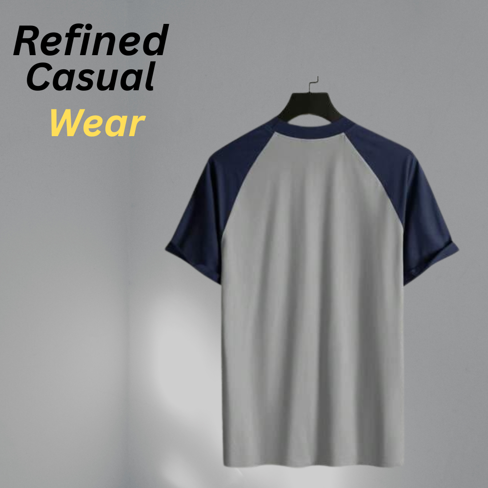 Classic baseball raglan t-shirt with a light body and contrast raglan sleeves, designed for a comfortable, sporty everyday fit.