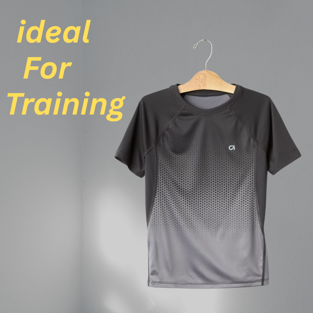 Men’s sports T-shirt in breathable moisture-wicking activewear fabric with a gradient performance design for training.