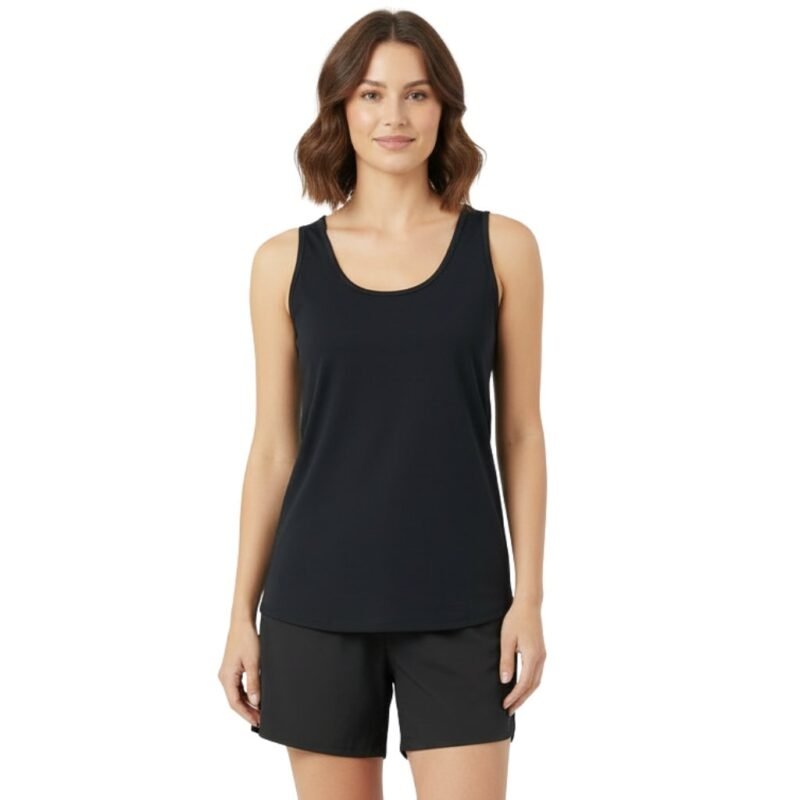 Female model wearing a women’s badminton tank top made from quick-dry athletic fabric, standing against a plain background with a small chest logo visible.